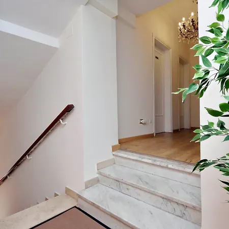 Antico Platano לינה וארוחת בוקר 4*