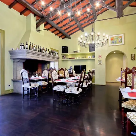 לינה וארוחת בוקר Antico Platano רומא